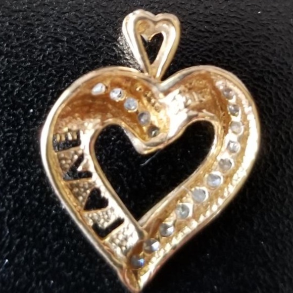 Natural Diamonds 10k yellow gold Love heart pendant - Picture 2 of 12